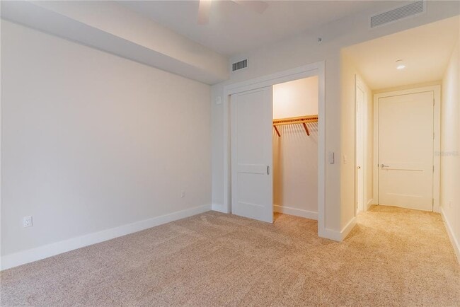 Building Photo - 275 1st Ave S