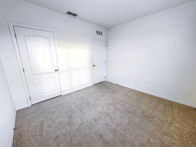 Building Photo - 1784 Buckeye Rd