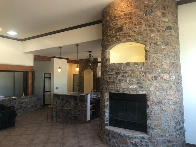 Building Photo - 35030 N 51st St