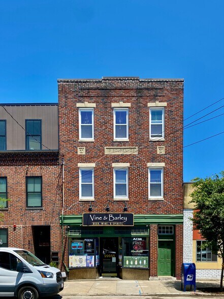 Building Photo - 328 Sumner St