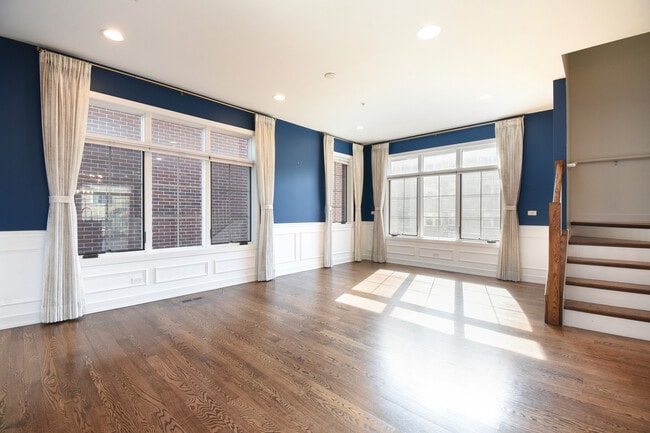 Building Photo - 330 Pennsylvania Way