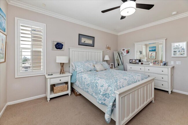 Building Photo - For Rent in Chapman Heights – Cedar Glen C...