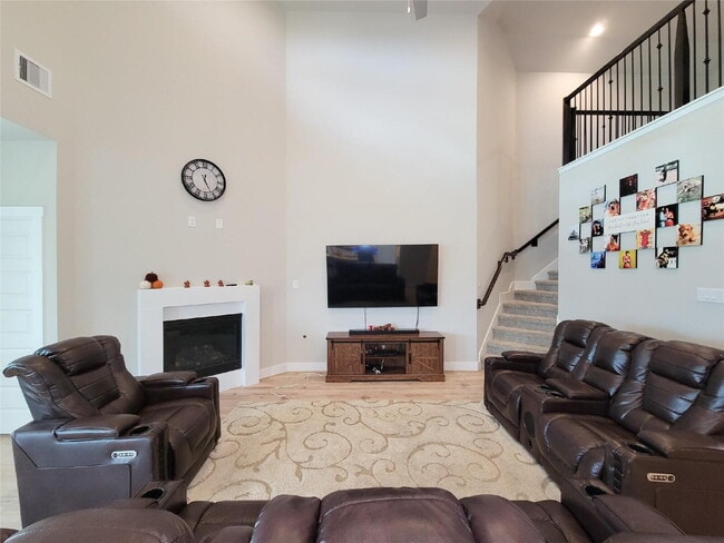 Building Photo - "Spacious 4-Bedroom Haven in Katy, TX with 3.5 Baths – Your Ideal Family Retreat Awaits!"