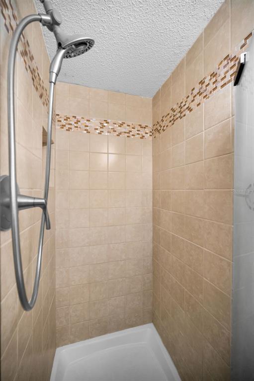 Building Photo - 1000 Crane Ct