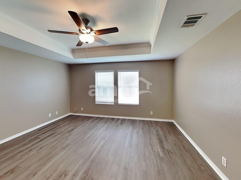 Building Photo - 12614 Sunny Wonder