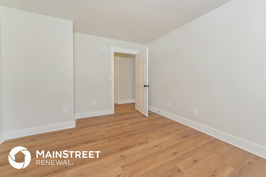 Building Photo - 206 Sandy Hill Rd