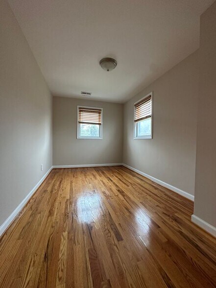 Building Photo - 500 Lucia Ave