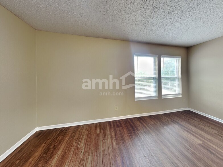 Building Photo - 14438 Banister Dr