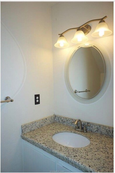 Building Photo - 1900 Dartmouth St