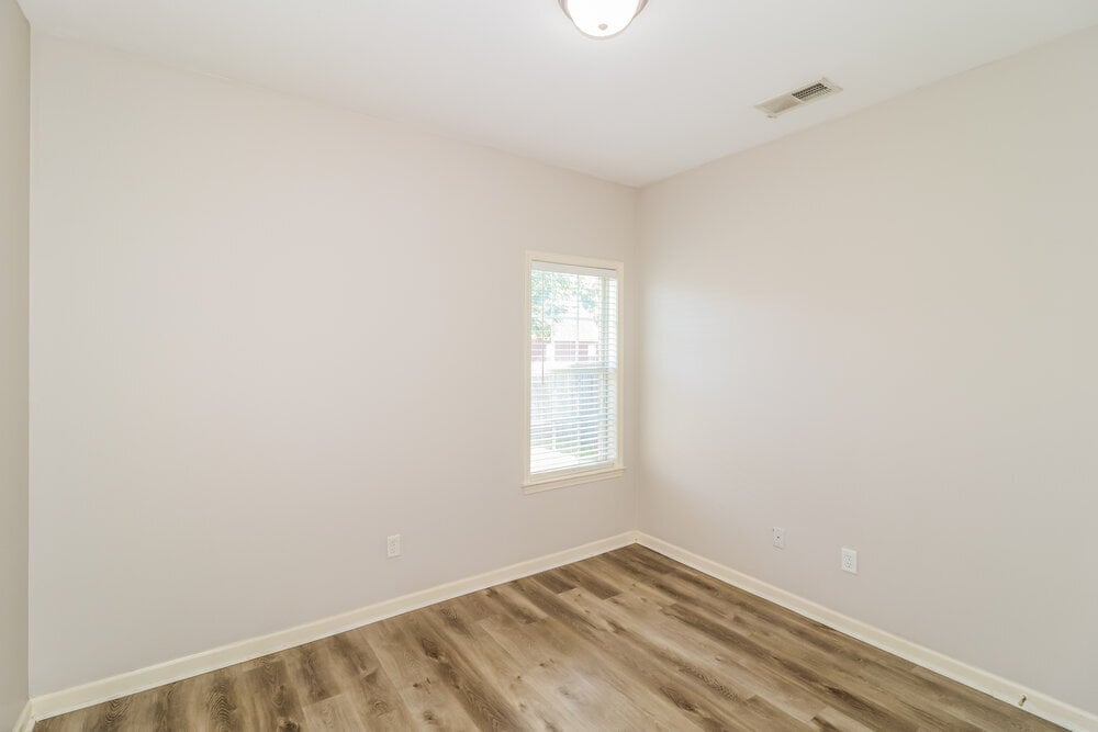 Building Photo - 8167 White Wing Cove W