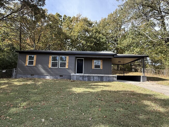 Primary Photo - 217 Geren Dr