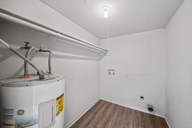 Building Photo - 1706 California St