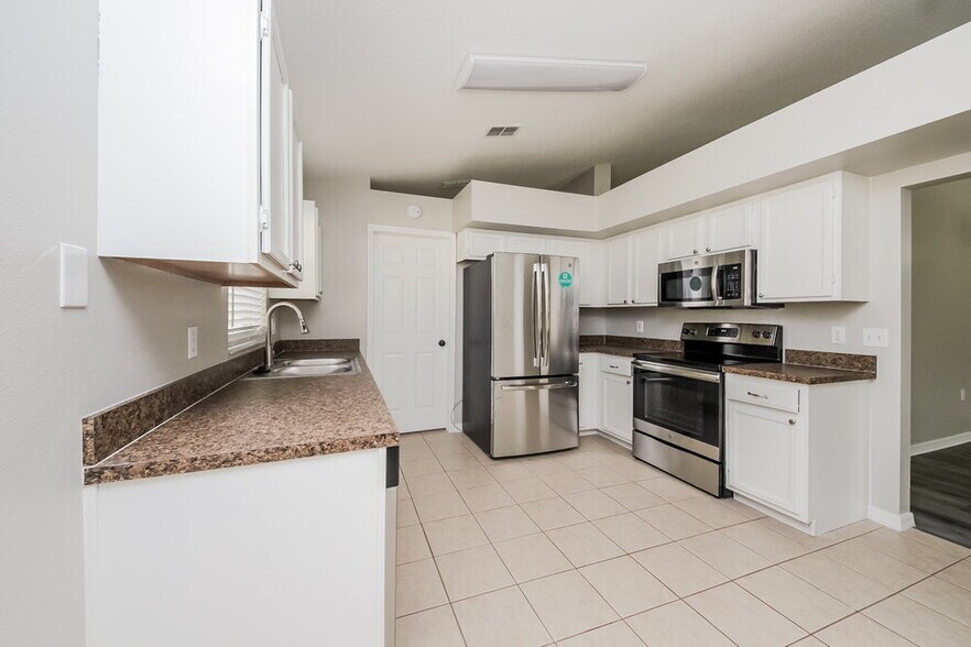 Building Photo - 1105 Whitewood Way