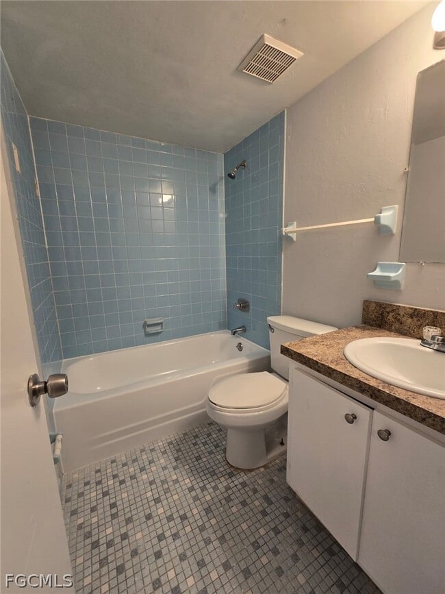 Building Photo - 1830 Maravilla Ave