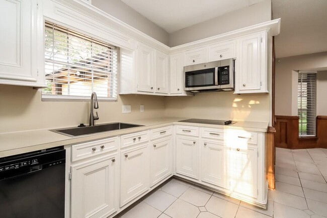 Building Photo - 4207 Harrow Hill Ct