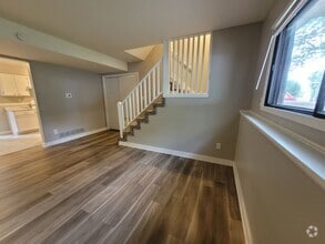 Building Photo - 3 Bedroom with Fenced Yard!