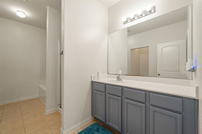 Building Photo - 1331 Diamond Drape Dr