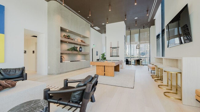 Building Photo - 36 NE 2nd St