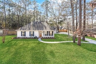 Building Photo - 7033 Wynntree Dr