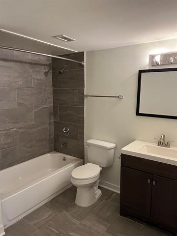 Building Photo - 2902 Douglas Ave