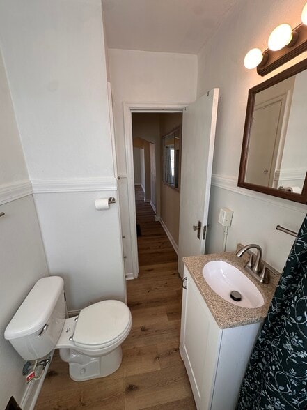 Building Photo - 2618 34th St