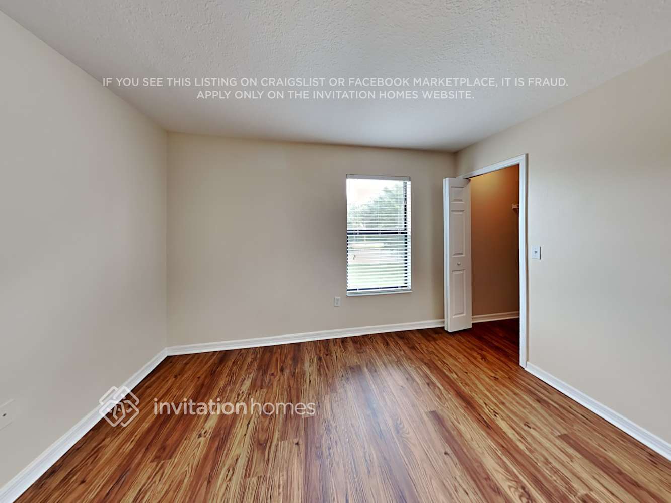 Building Photo - 212 Oaklanding Ln