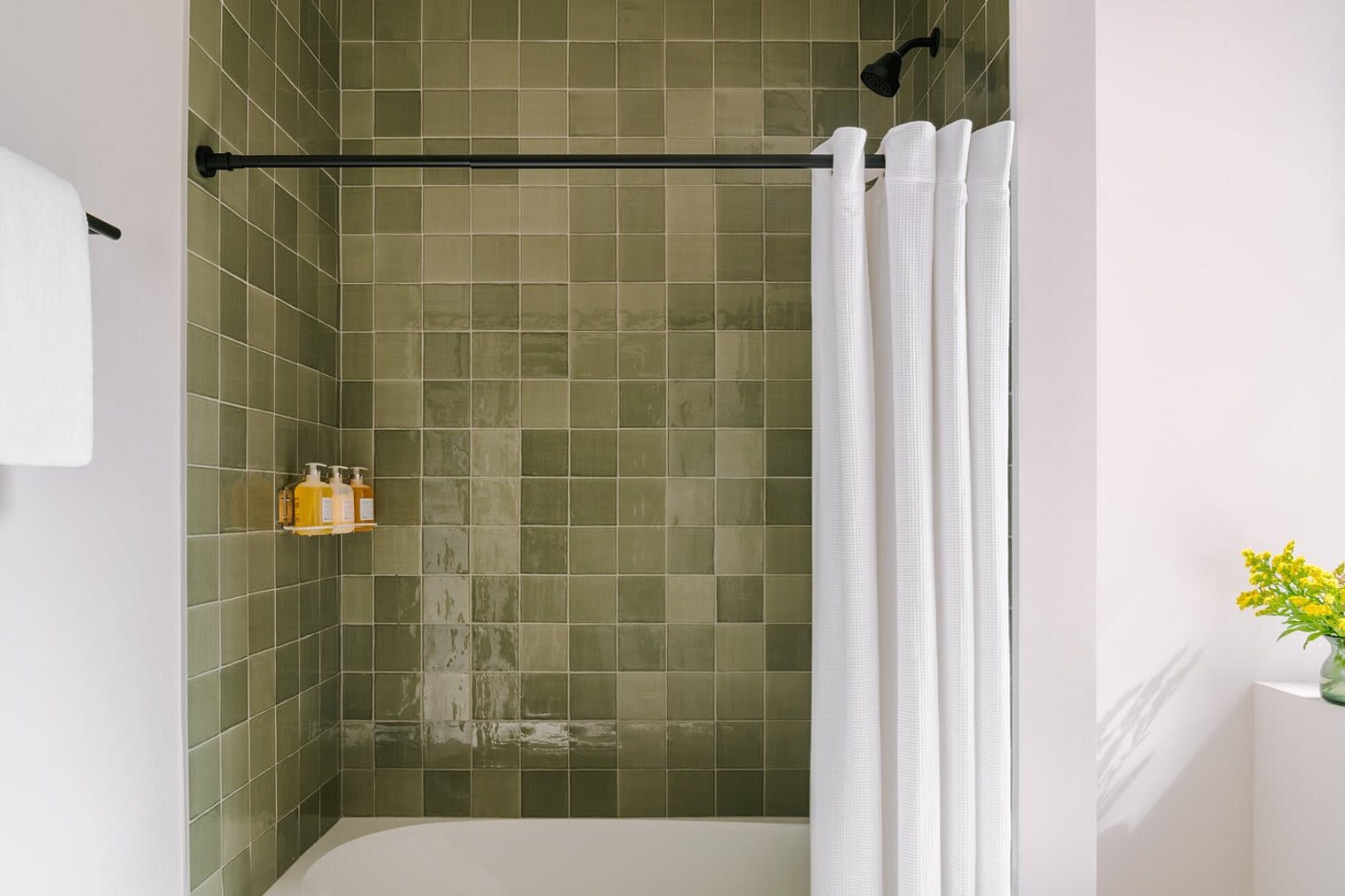 Building Photo - 555 W Jackson Blvd