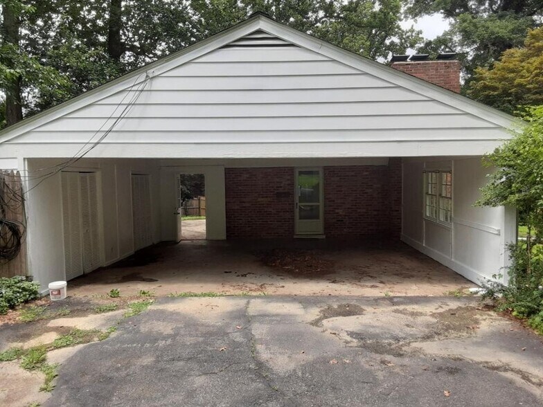Building Photo - 13308 Norden Dr