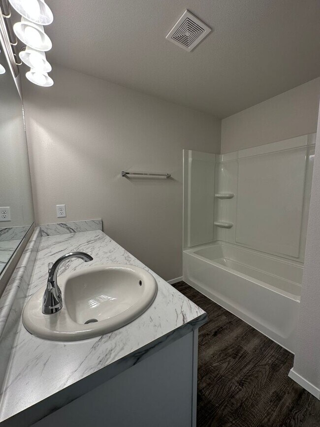 Building Photo - *Pre-leasing* Four Bedroom | Two Bath Home...