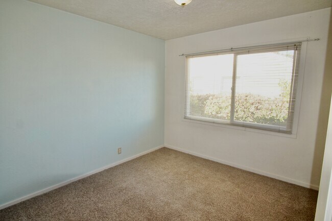 Building Photo - 2739 Kroy Way