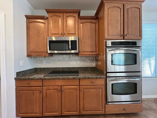 Building Photo - 9707 S 45th Ave