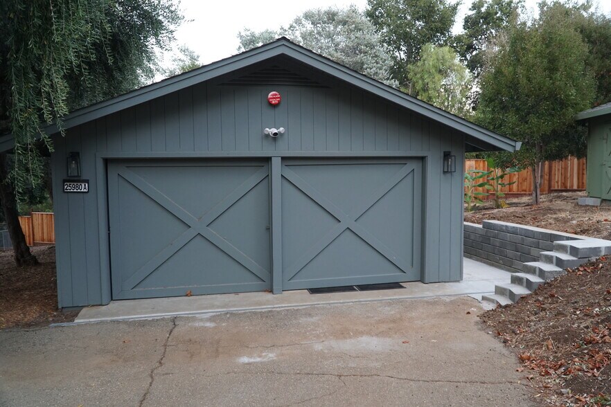 Building Photo - 25980 Todd Ln