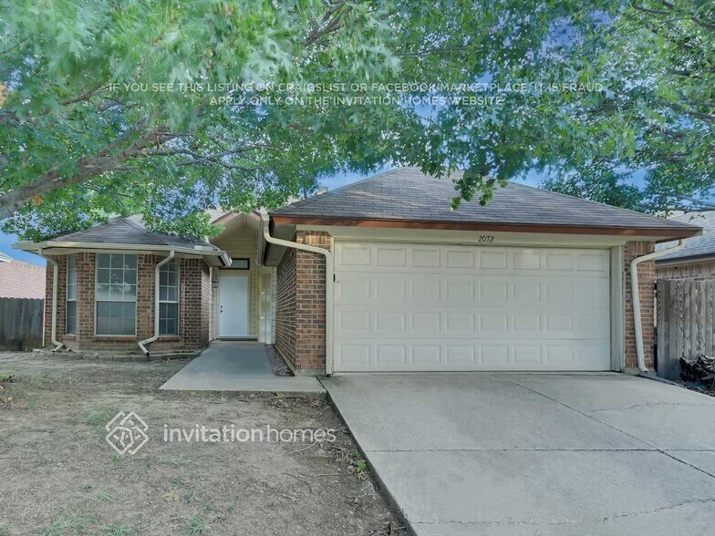 Primary Photo - 2072 Bronco Ln