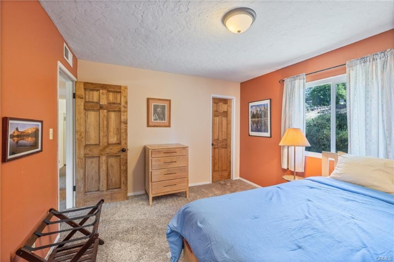 Building Photo - 48220 White Oak Dr