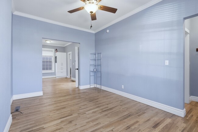 Building Photo - 1032 28th St