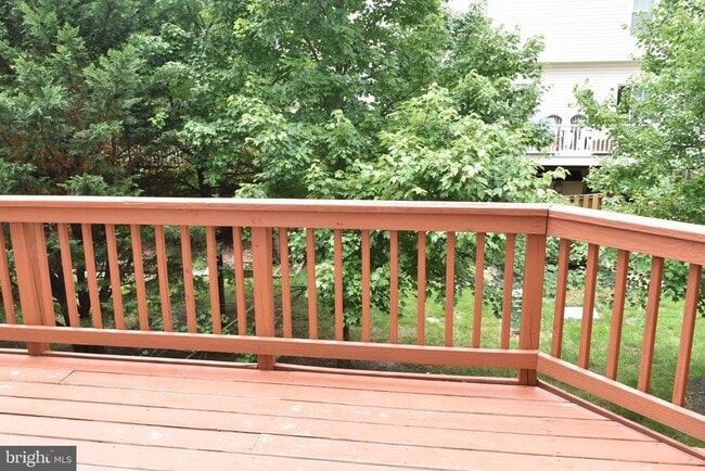 Building Photo - 2542 Banshire Dr