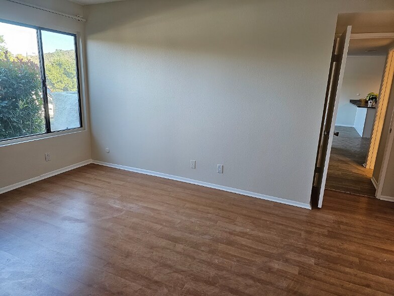 Building Photo - 4241 Freedom Dr
