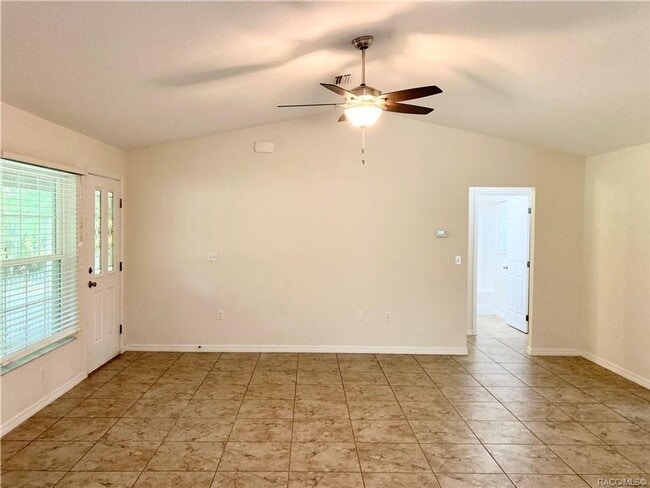 Building Photo - Crystal Manor 2 bedroom, 2 bath, 1 car garage home!