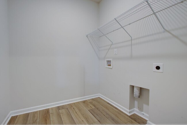 Building Photo - Spacious 4BR Rental with Stunning Kitchen & Covered Patio