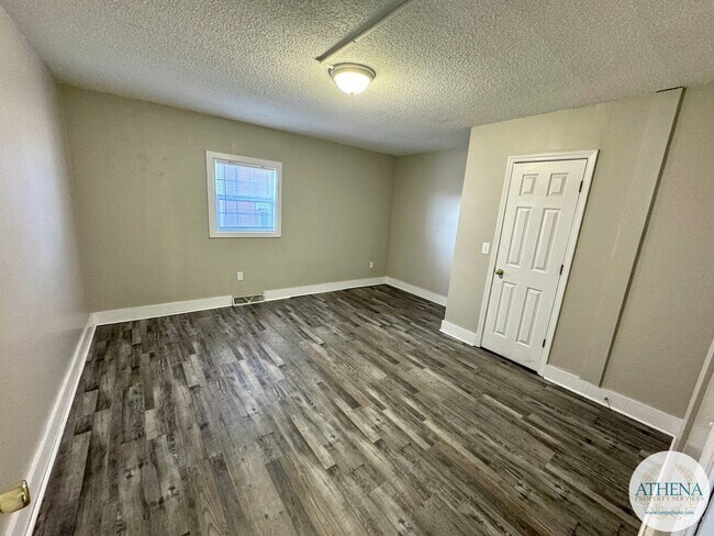 Building Photo - 225 N Sprigg St