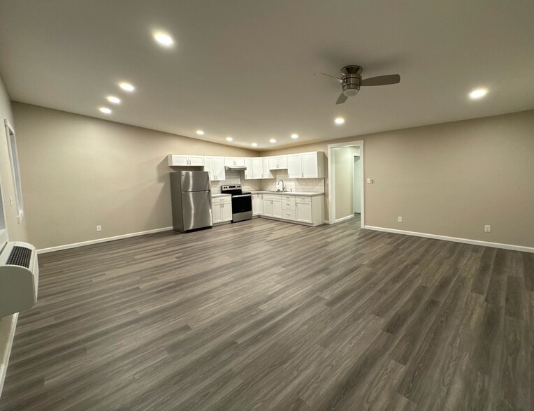 Building Photo - 107 W Biddle St