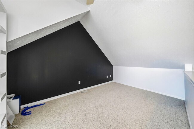 Building Photo - 351 E Legend Ct