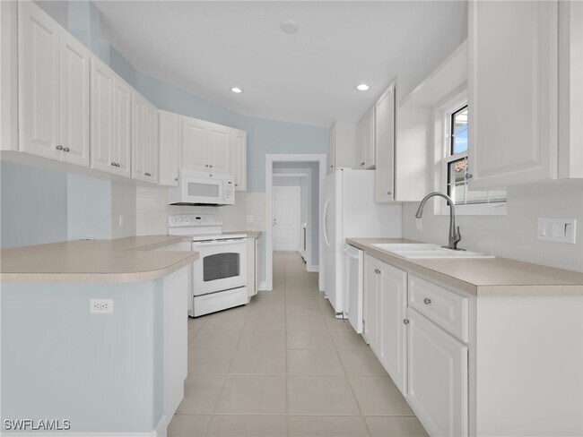 Building Photo - 4231 Redonda Ln