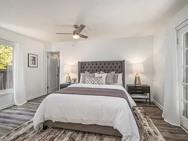 Building Photo - Beautiful, Spacious 3B/2.5Bath Single Family Home