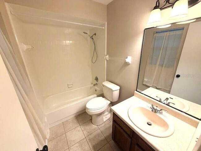 Building Photo - 1311 Alfonzo Cir