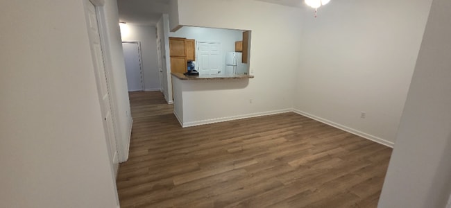 Primary Photo - 5000 Hood Cir