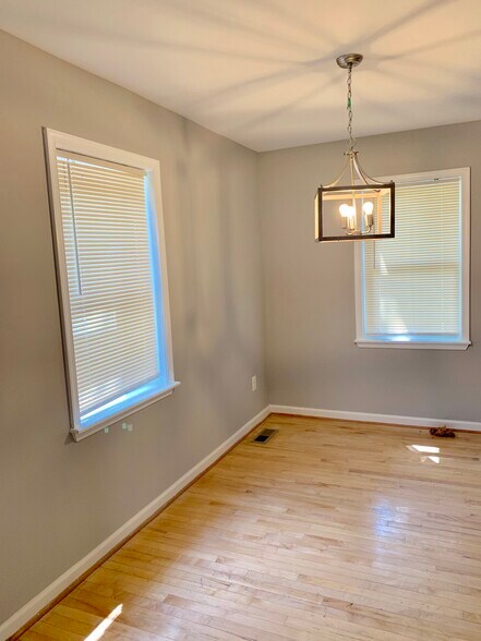 Building Photo - 112 n athol ave