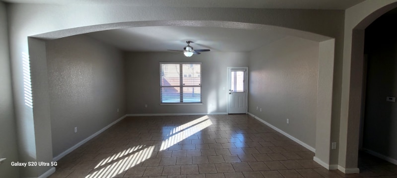 Building Photo - 5823 Bridle Bnd