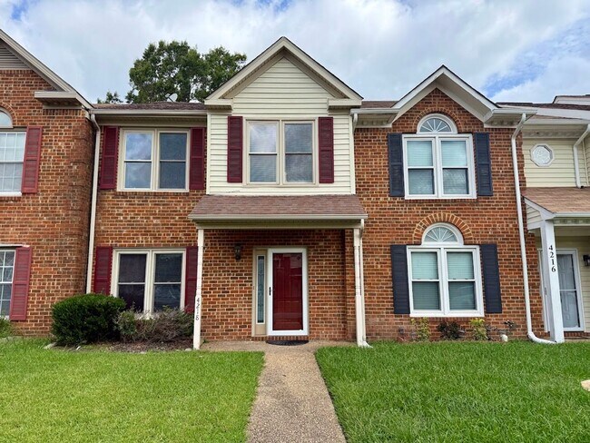 Primary Photo - Stunning 3-bedroom Townhome in Heart of Vi...