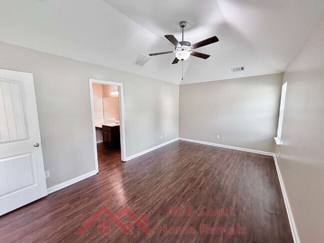 Building Photo - 5626 Tulip Tree Dr